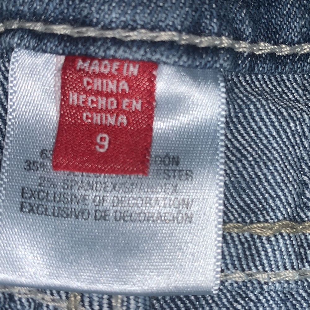 Jean SHORTS Size 9 Flap Pockets Frayed at Bottom - Picture 5 of 16